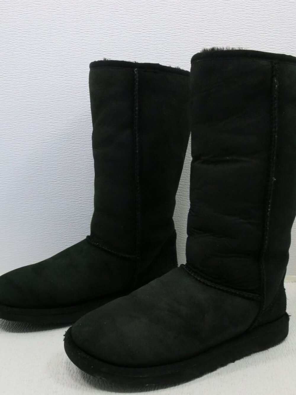 UGG Australia 5815 Classics Tall Insulated Boots Women's Warm Footwear Boot Sz 6